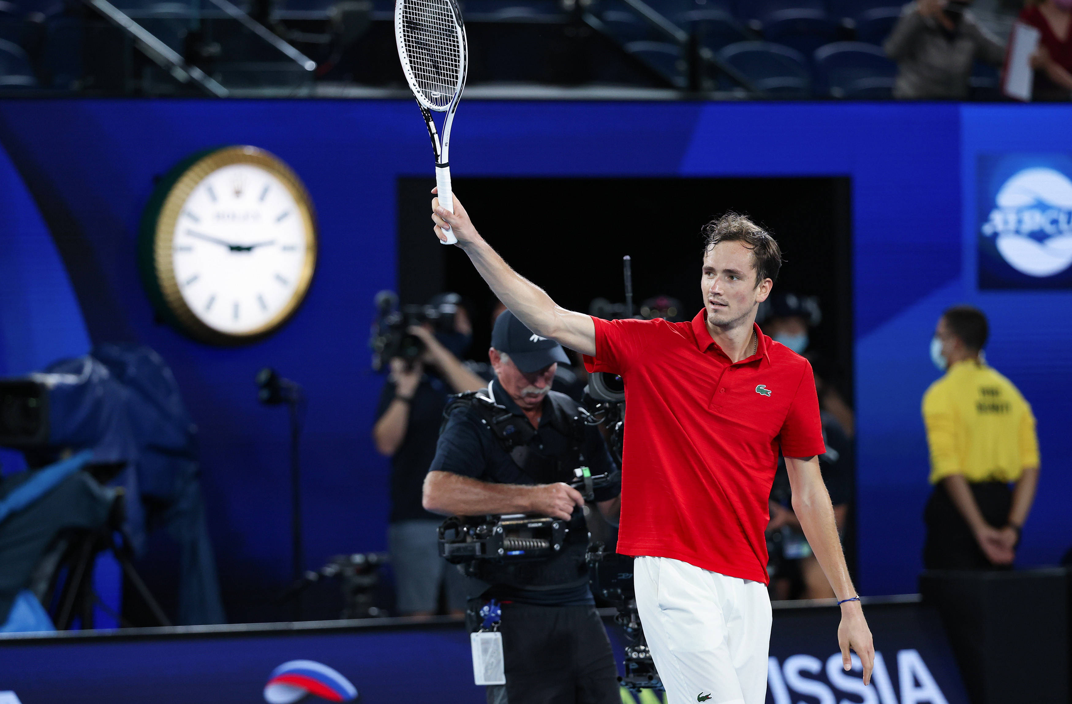 法网轻取ATP总决赛，梅德韦杰夫统治全场