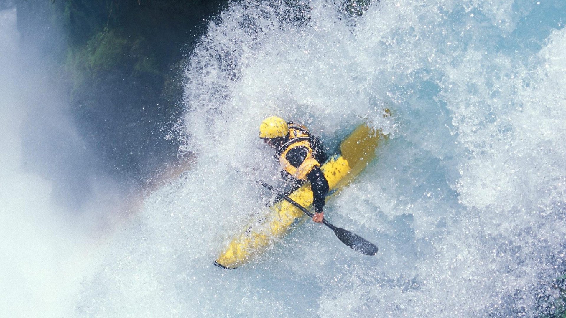 巅峰交会,福克斯终场狂飙,活塞跨越大洋击退广东