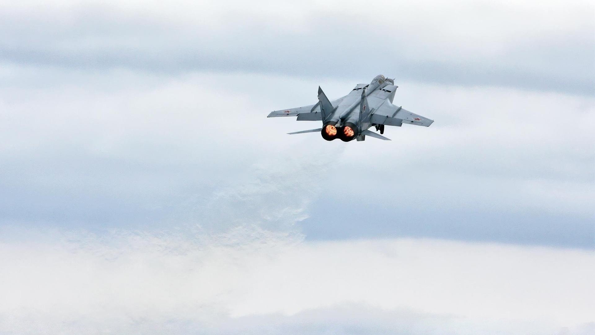 绿茵场上的篮球风暴,雷霆VS热火,一场美加墨世界杯式的焦点对决